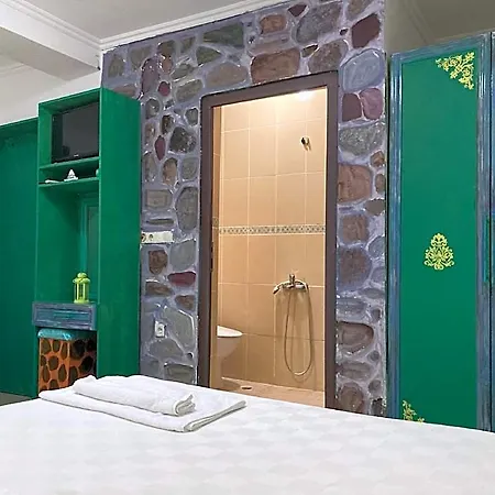 Can Hotel 2*